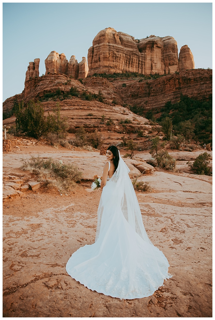beautiful bride in sedona arizona