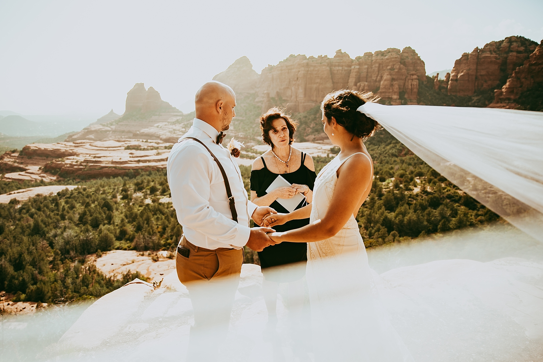 bride and groom in Sedona