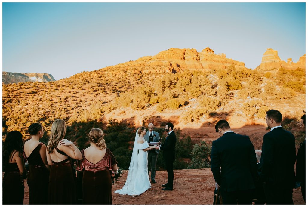 bride and groom in sedona arizona 