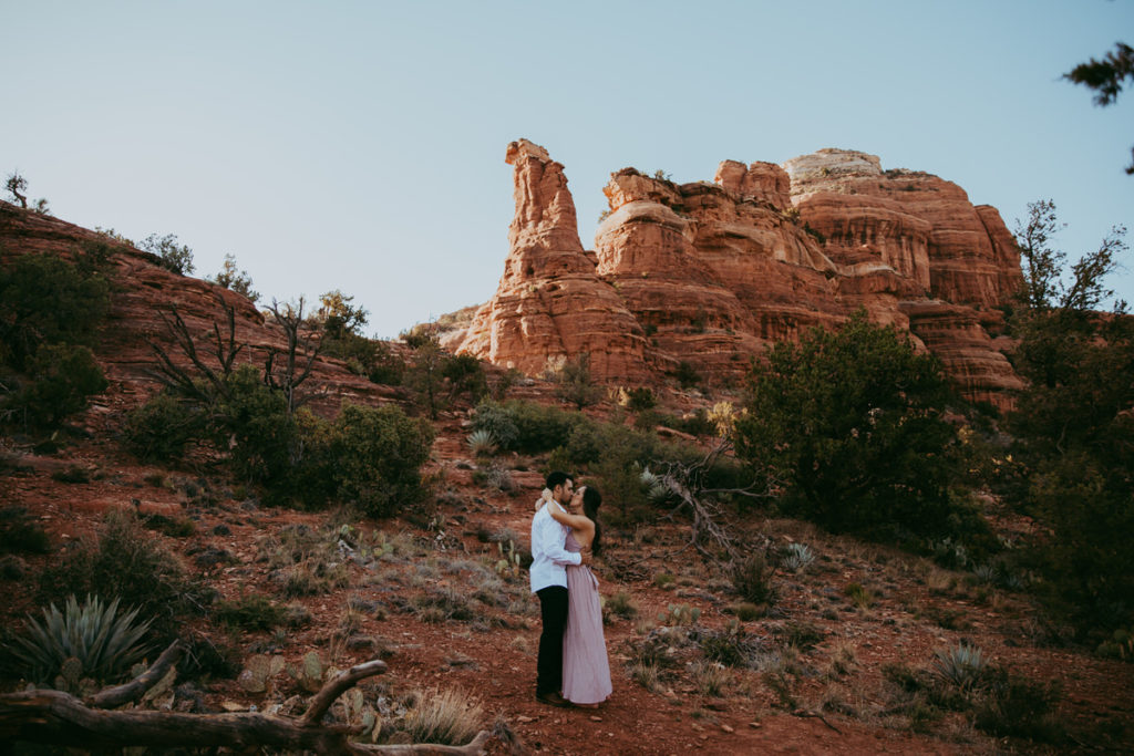 engagement photos at bonyton canyon