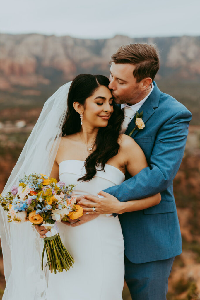 airport vortex bridal photos in sedona arizona