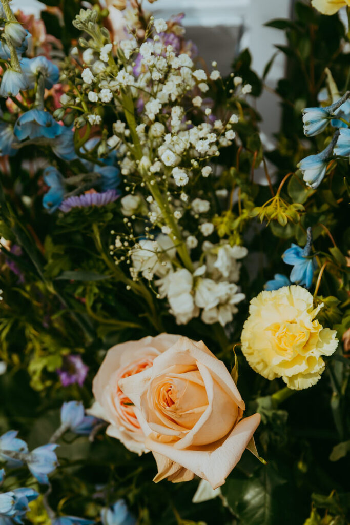 spring wedding flowers